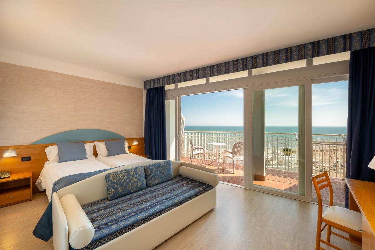 Hotel Adria Sul Mare Каорле Экстерьер фото